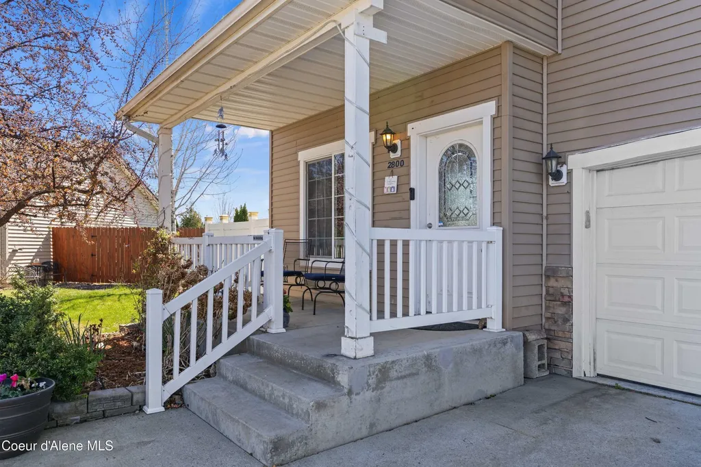 2800 E Thrush Drive Post Falls ID 83854