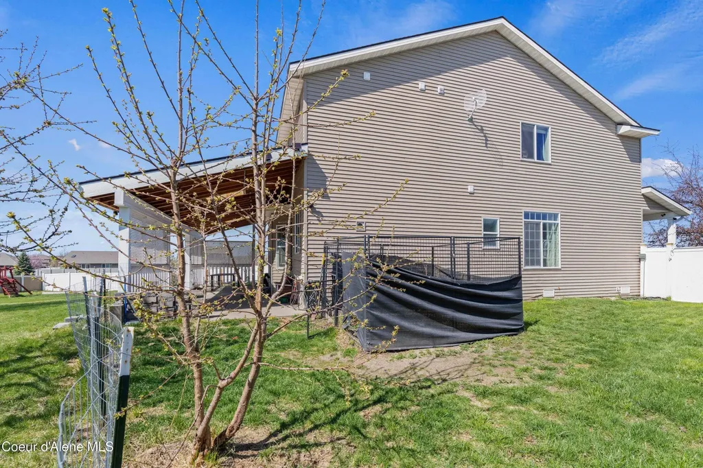 2800 E Thrush Drive Post Falls ID 83854