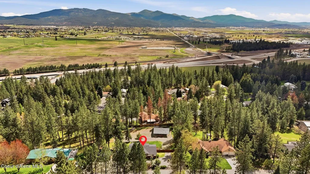 16696 W Hollister Hills Drive Hauser ID 83854