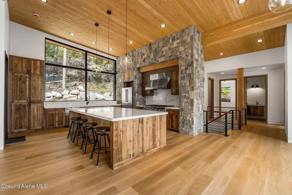 292 Fairway View Drive Sandpoint ID 83864
