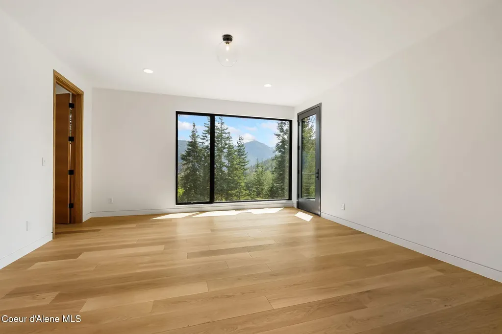 292 Fairway View Drive Sandpoint ID 83864