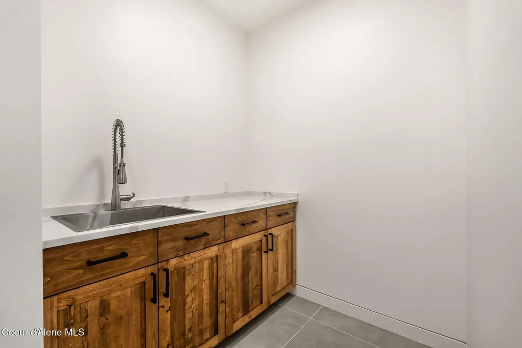 292 Fairway View Drive Sandpoint ID 83864