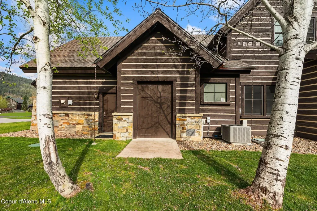 356 N Idaho Club Drive Sandpoint ID 83864