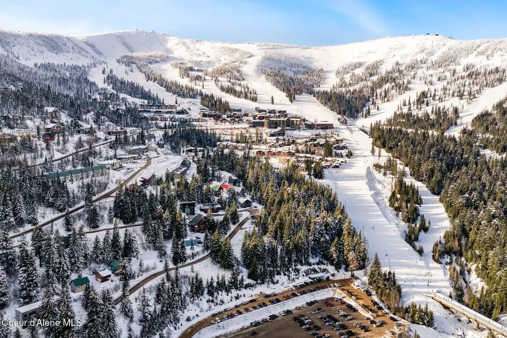 356 N Idaho Club Drive Sandpoint ID 83864