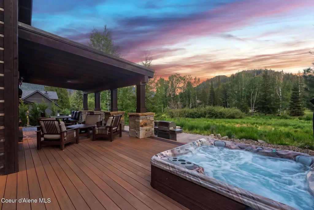 356 N Idaho Club Drive Sandpoint ID 83864