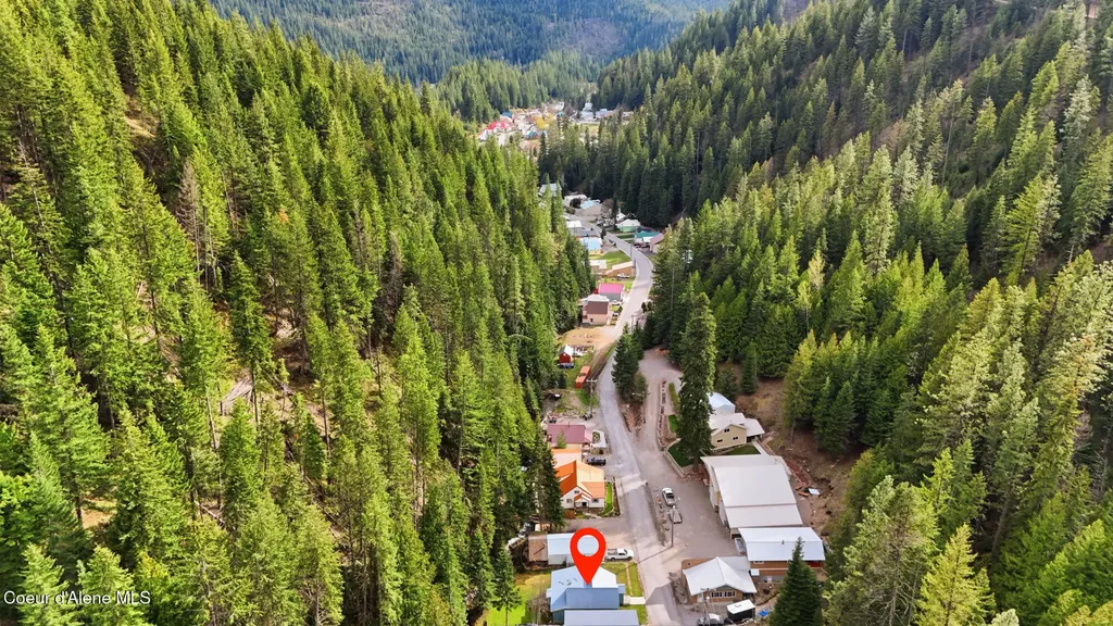 452 2nd Street Mullan ID 83846