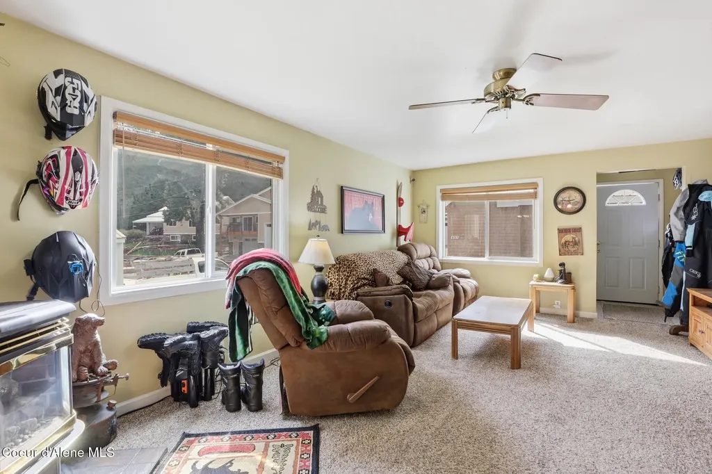 452 2nd Street Mullan ID 83846