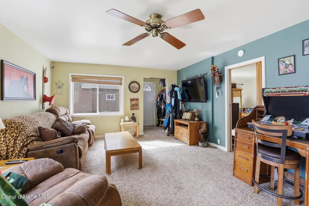 452 2nd Street Mullan ID 83846
