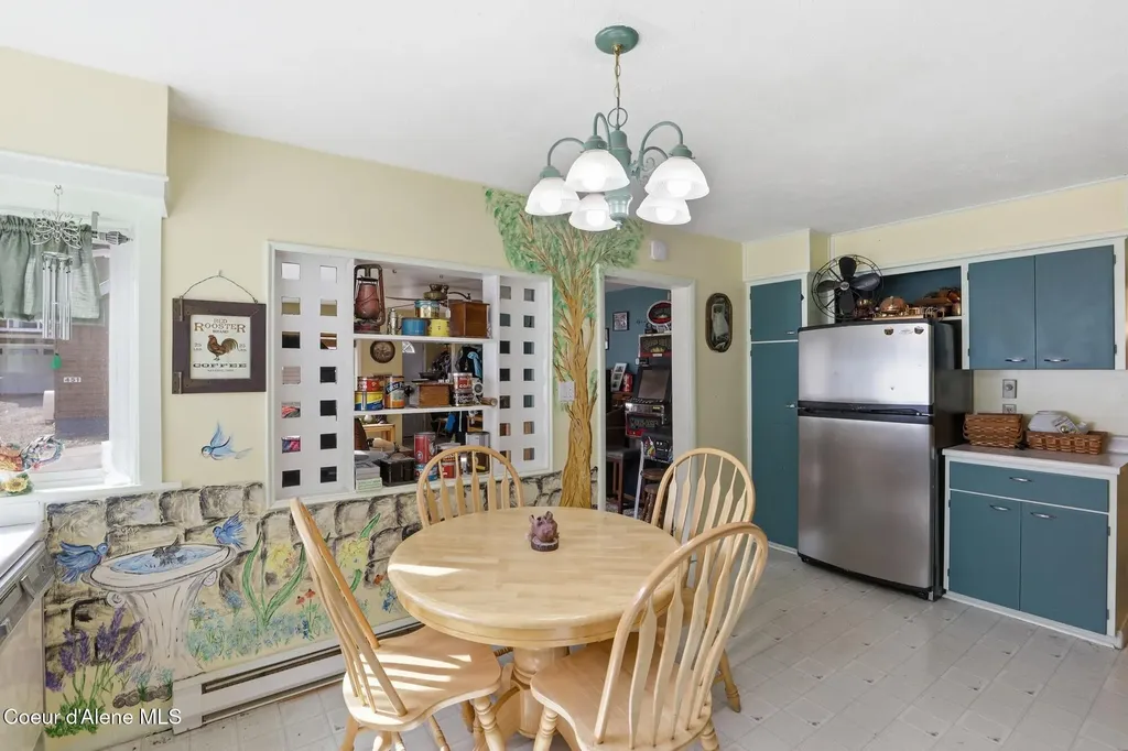 452 2nd Street Mullan ID 83846