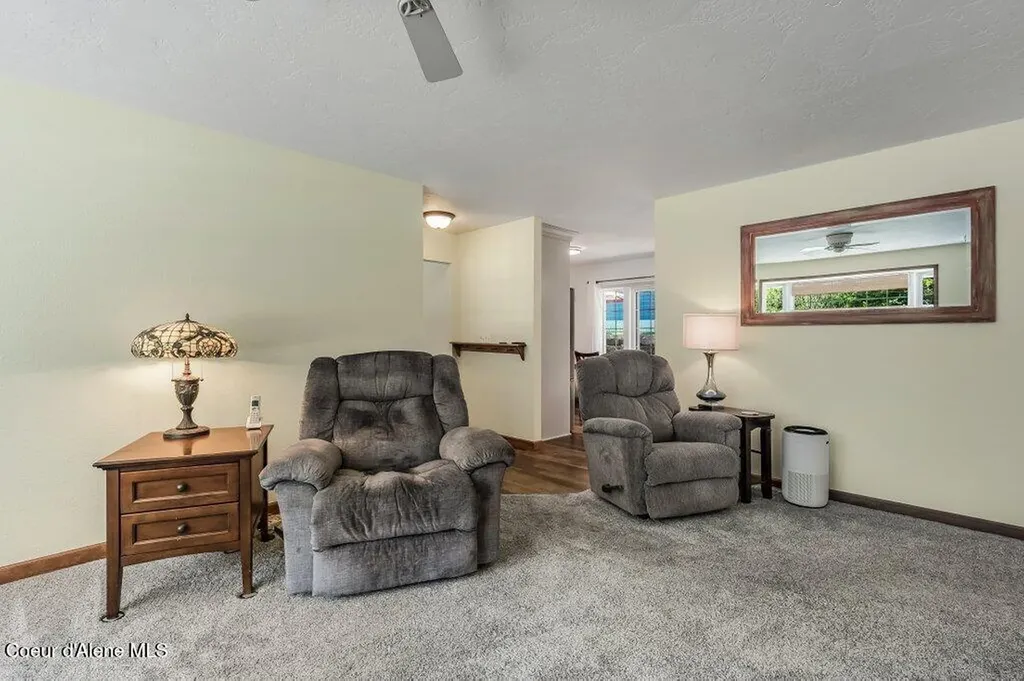 6364 Bottle Bay Road Sagle ID 83860