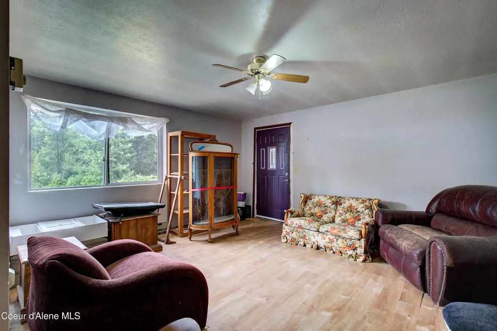 4799 Highway 2 Priest River ID 83856