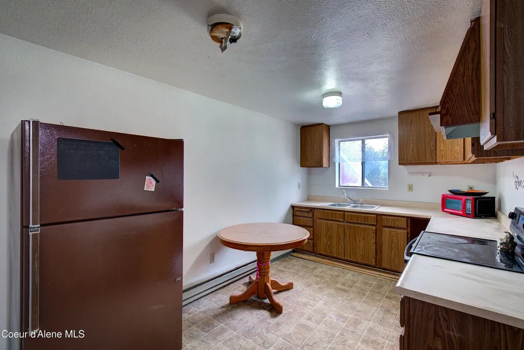 4799 Highway 2 Priest River ID 83856