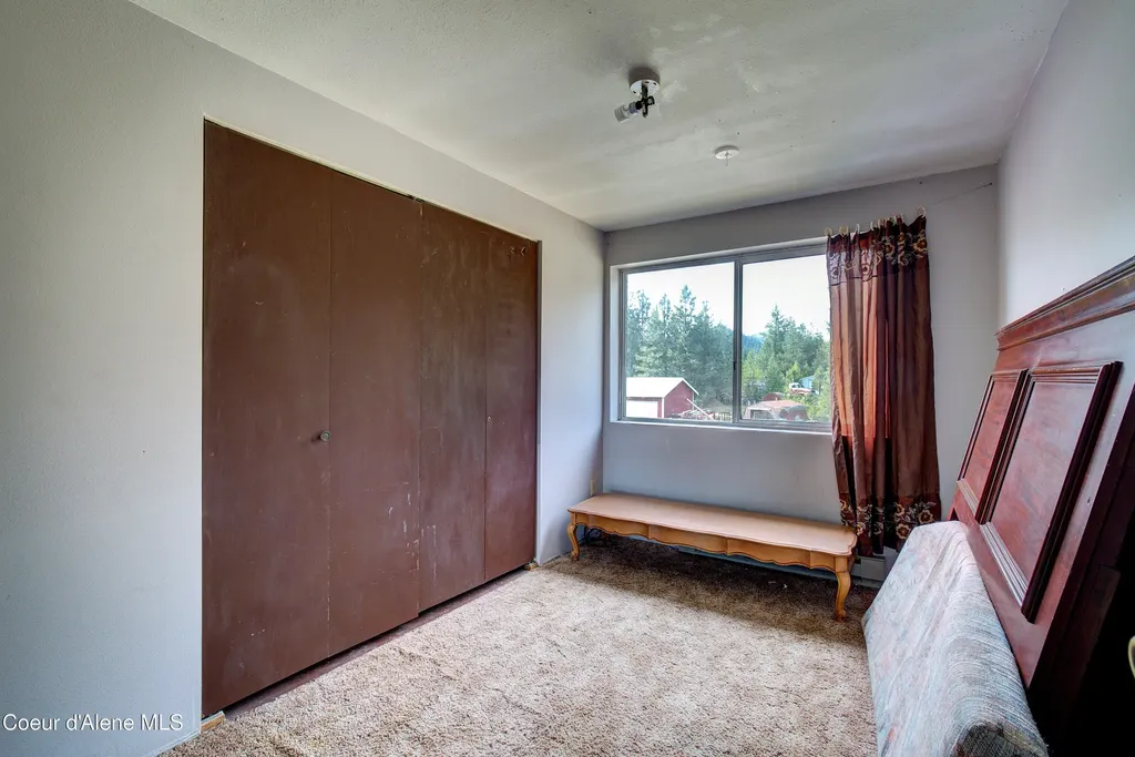 4799 Highway 2 Priest River ID 83856