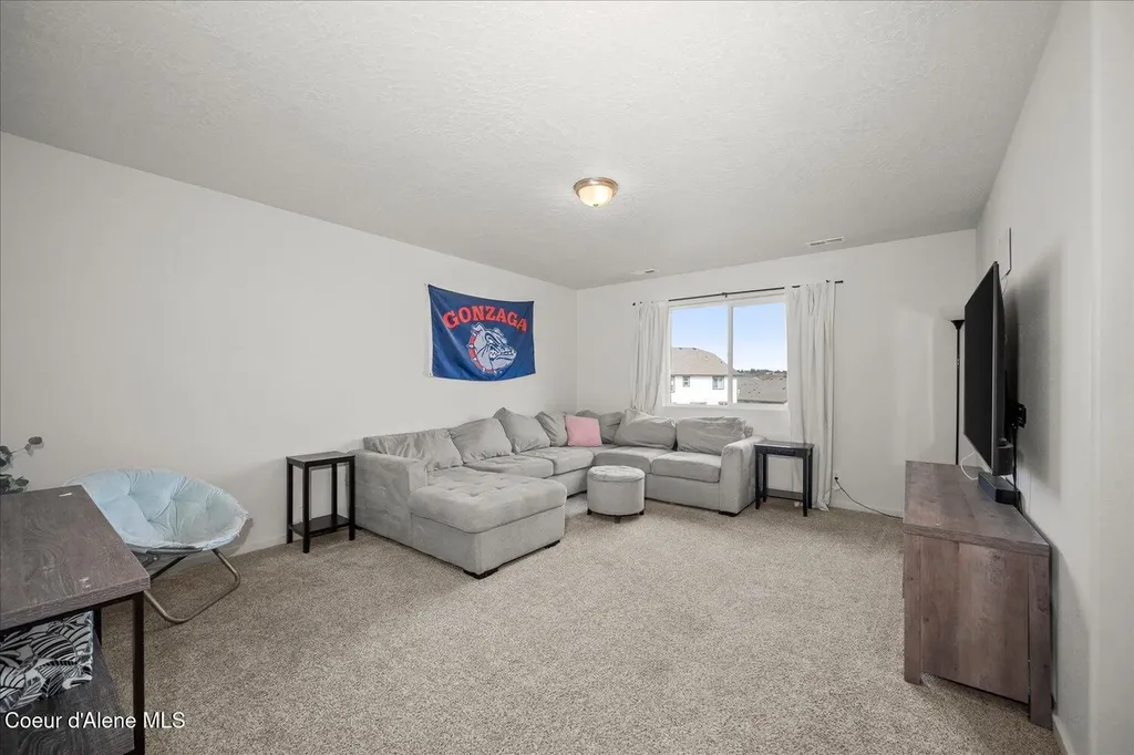 1496 N Minam Loop Post Falls ID 83854