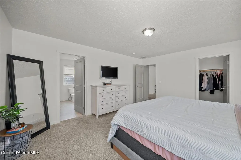 1496 N Minam Loop Post Falls ID 83854