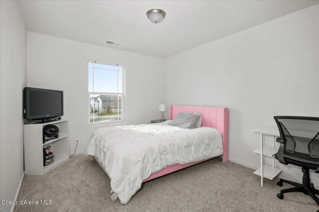 1496 N Minam Loop Post Falls ID 83854