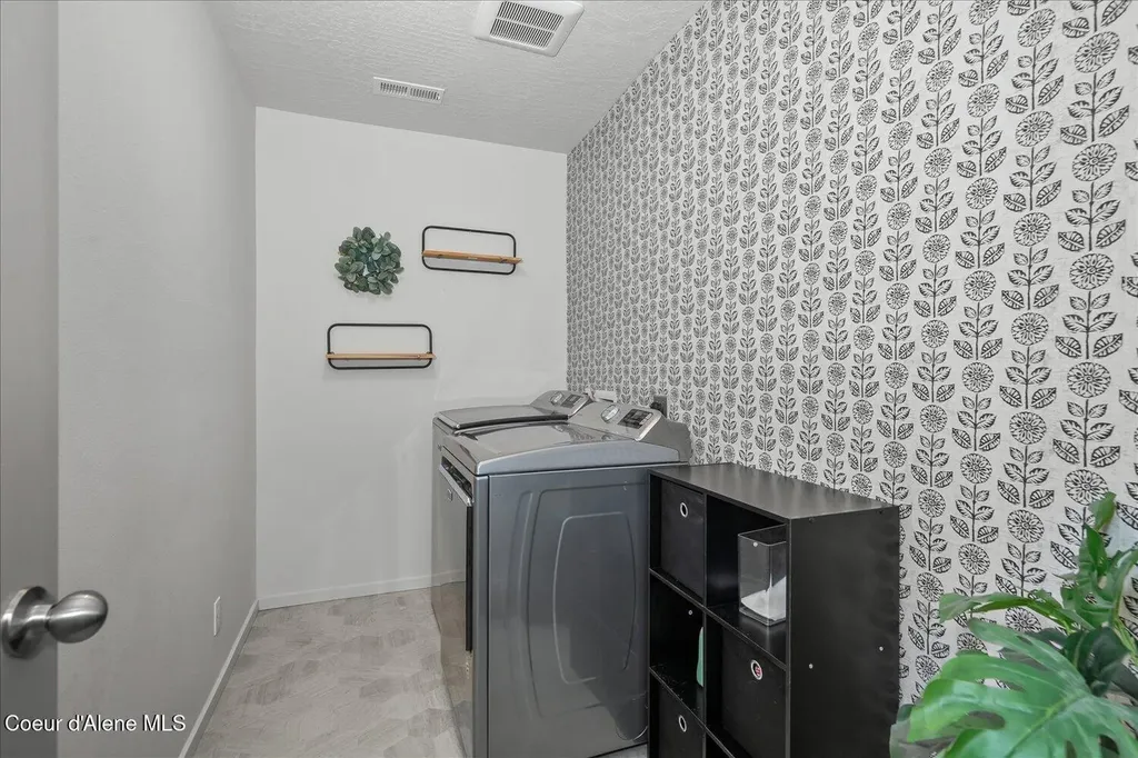 1496 N Minam Loop Post Falls ID 83854