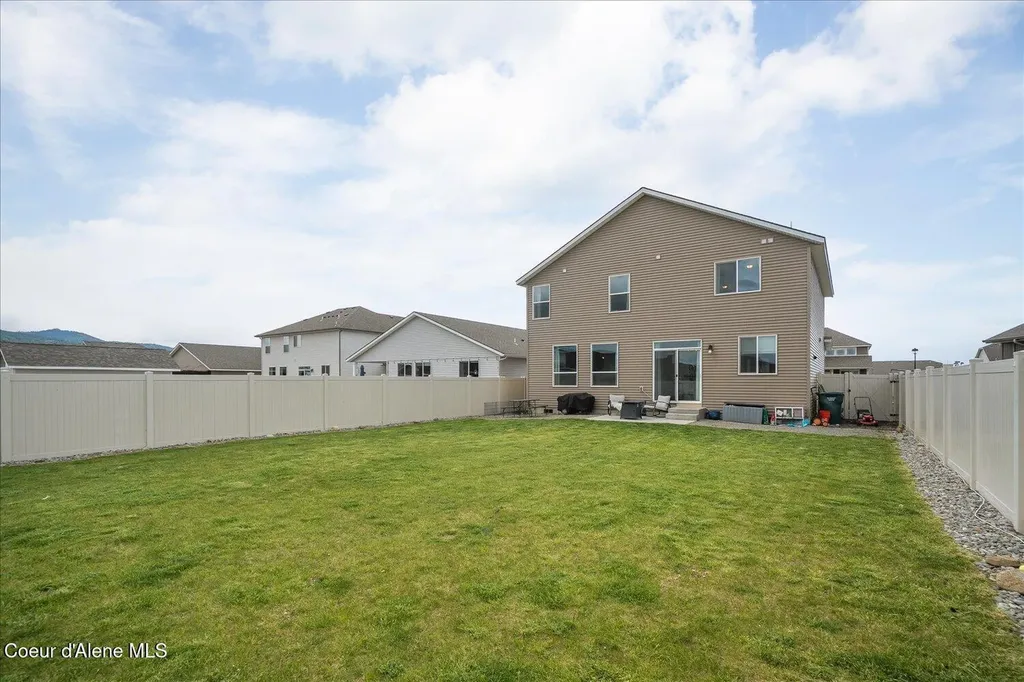 1496 N Minam Loop Post Falls ID 83854
