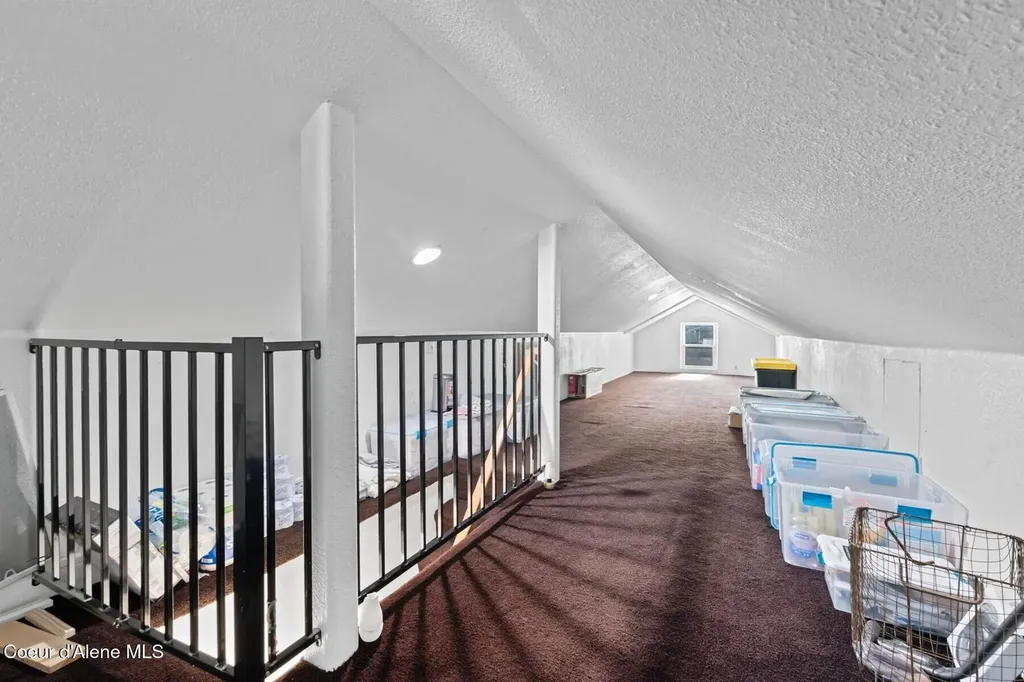 372 E Jefferson Avenue Priest River ID 83856