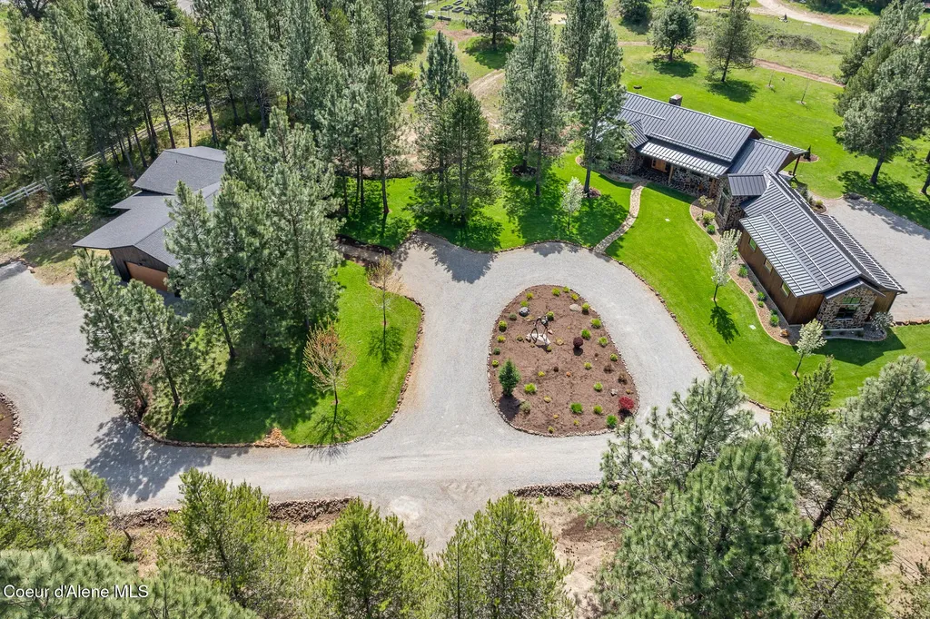 2010 E Dodd Road Hayden ID 83835