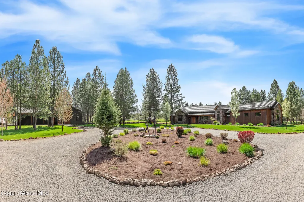 2010 E Dodd Road Hayden ID 83835