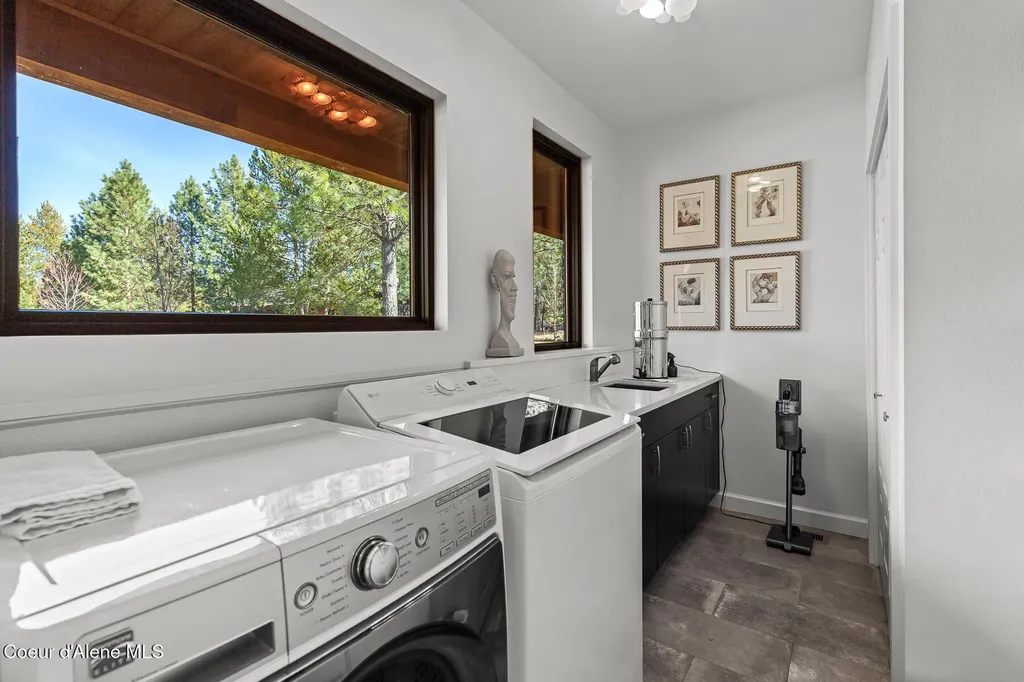 2010 E Dodd Road Hayden ID 83835