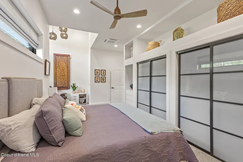 2010 E Dodd Road Hayden ID 83835