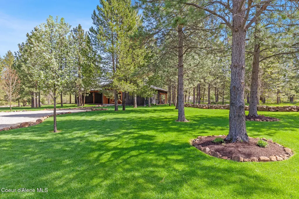 2010 E Dodd Road Hayden ID 83835