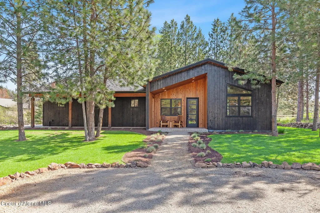 2010 E Dodd Road Hayden ID 83835