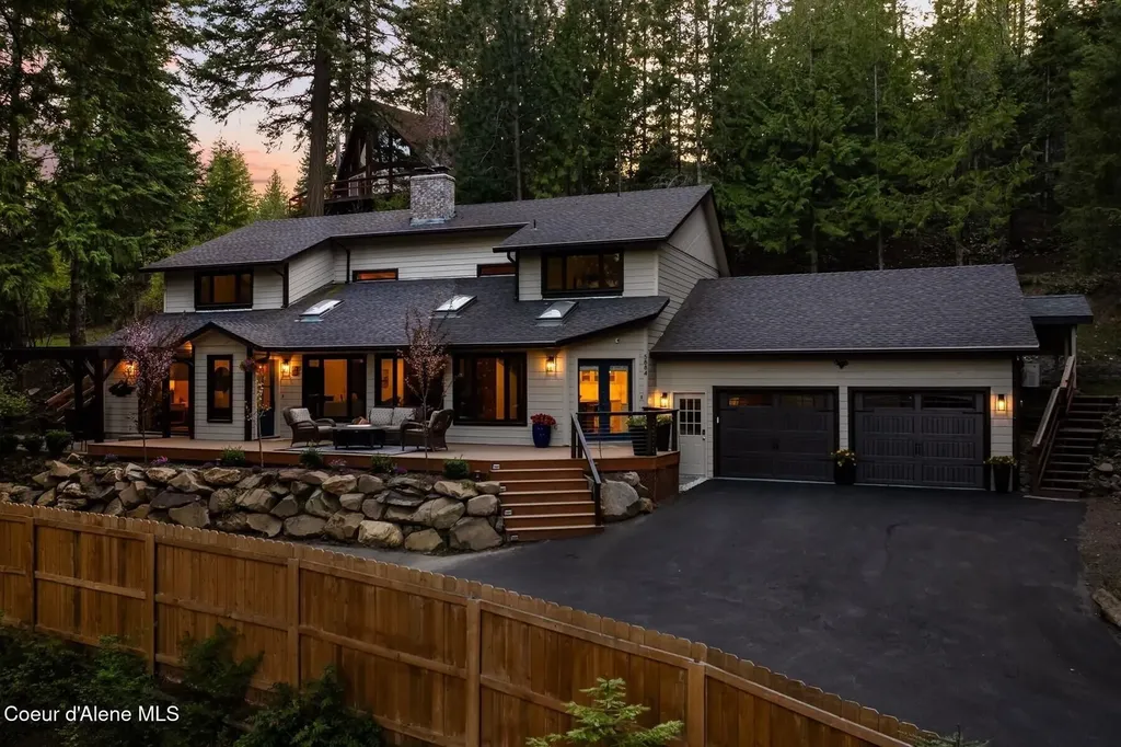 5884 E Hayden Lake Road Hayden ID 83835