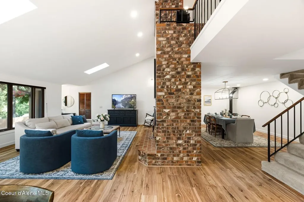 5884 E Hayden Lake Road Hayden ID 83835