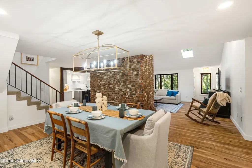 5884 E Hayden Lake Road Hayden ID 83835