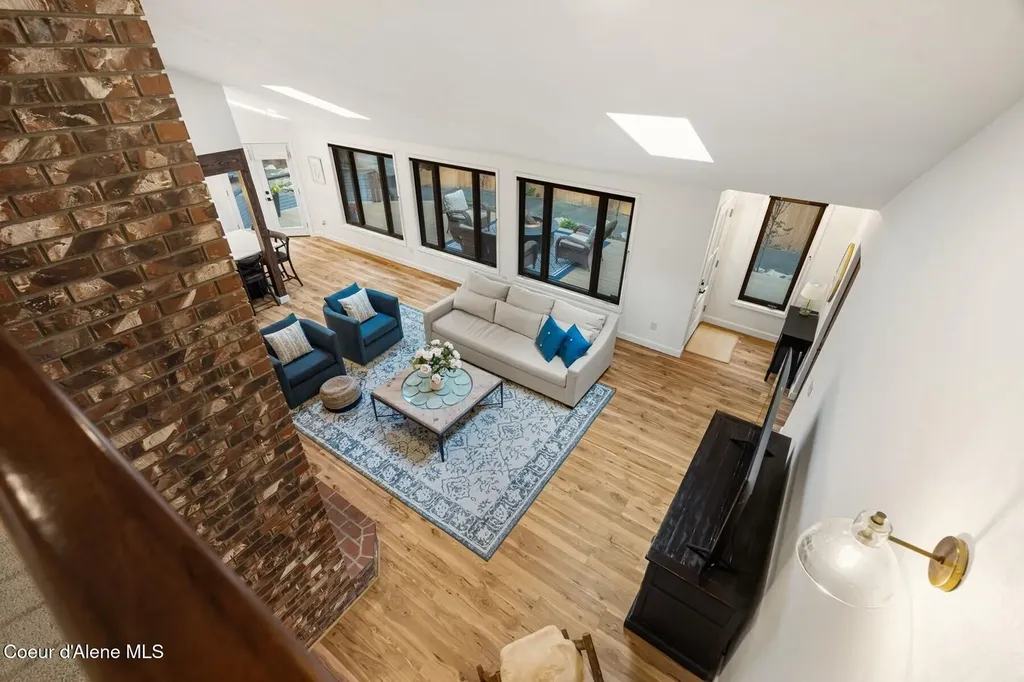 5884 E Hayden Lake Road Hayden ID 83835