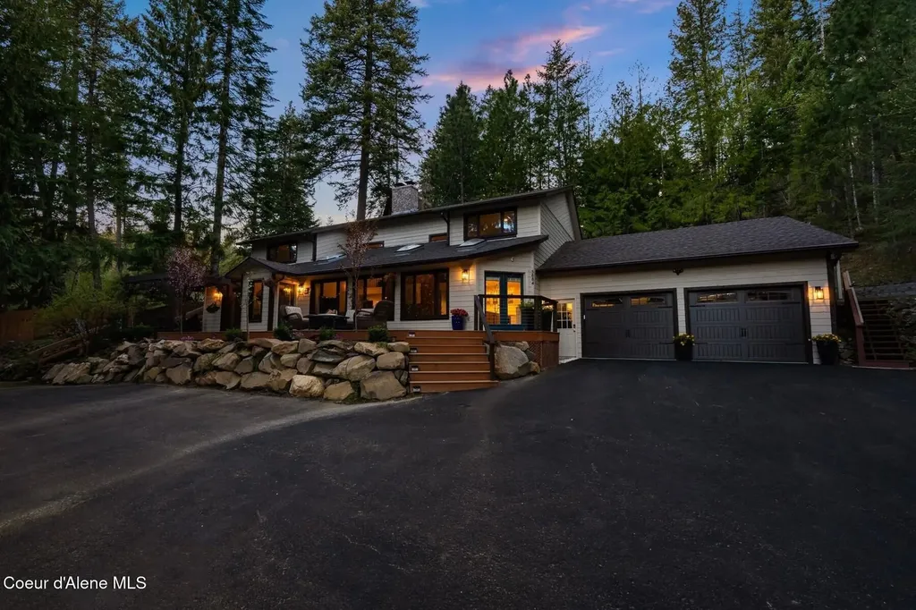 5884 E Hayden Lake Road Hayden ID 83835