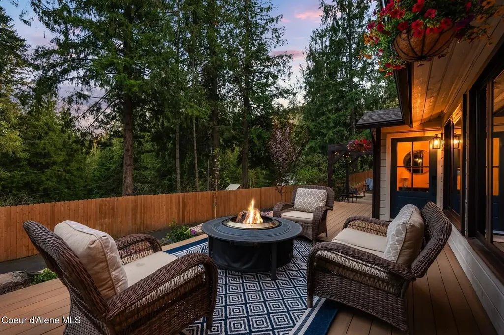 5884 E Hayden Lake Road Hayden ID 83835