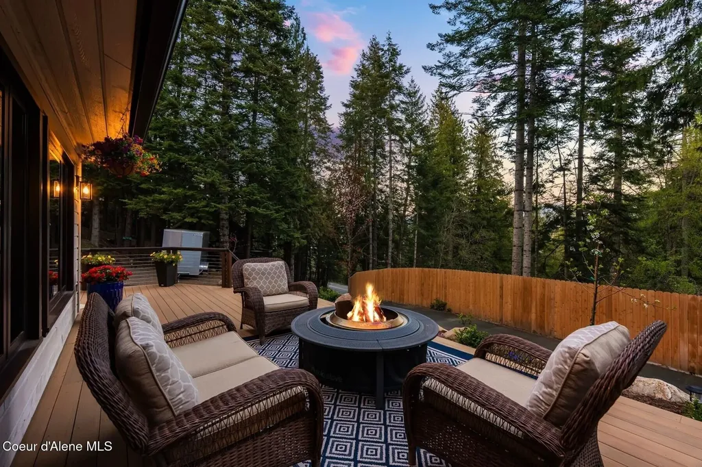 5884 E Hayden Lake Road Hayden ID 83835
