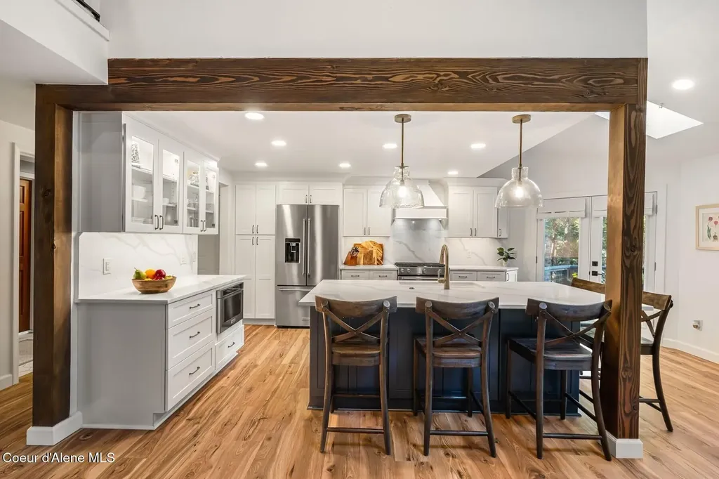 5884 E Hayden Lake Road Hayden ID 83835