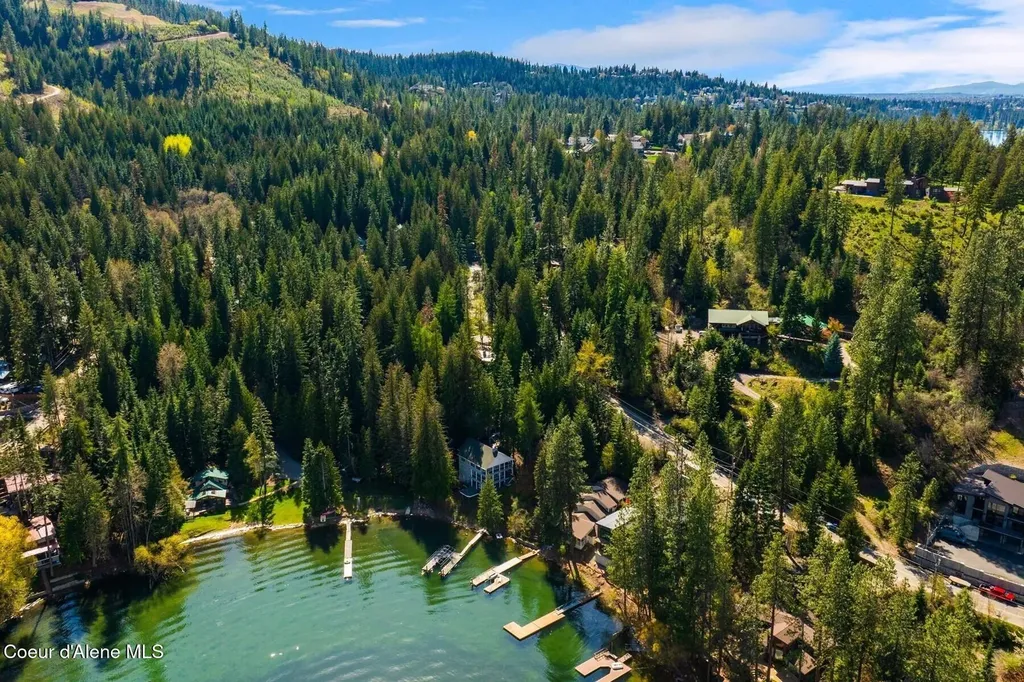 5884 E Hayden Lake Road Hayden ID 83835