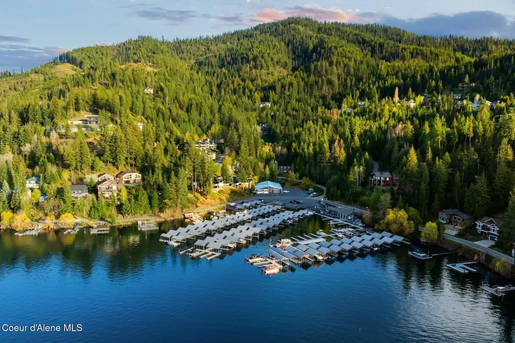 5884 E Hayden Lake Road Hayden ID 83835