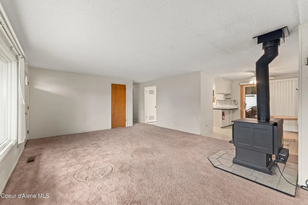 921 Ruth Ave Avenue Sandpoint ID 83864