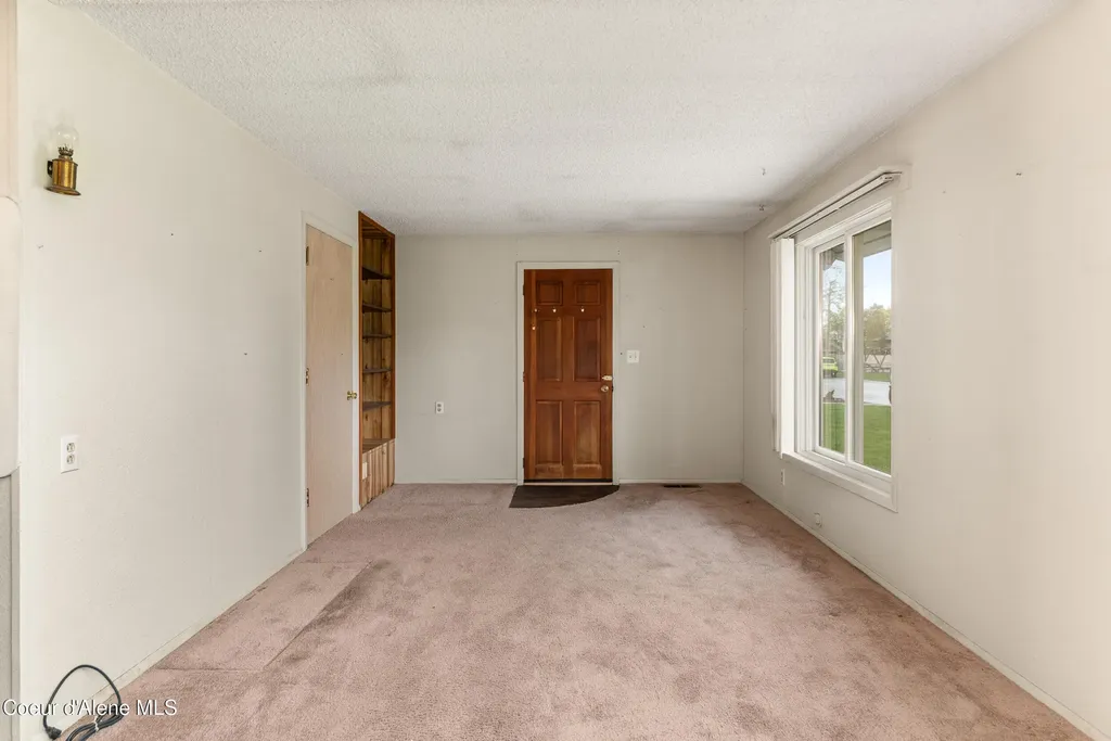921 Ruth Ave Avenue Sandpoint ID 83864