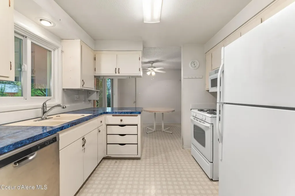 921 Ruth Ave Avenue Sandpoint ID 83864