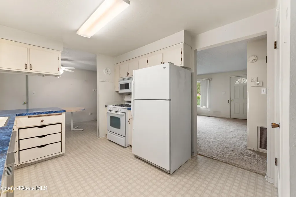 921 Ruth Ave Avenue Sandpoint ID 83864