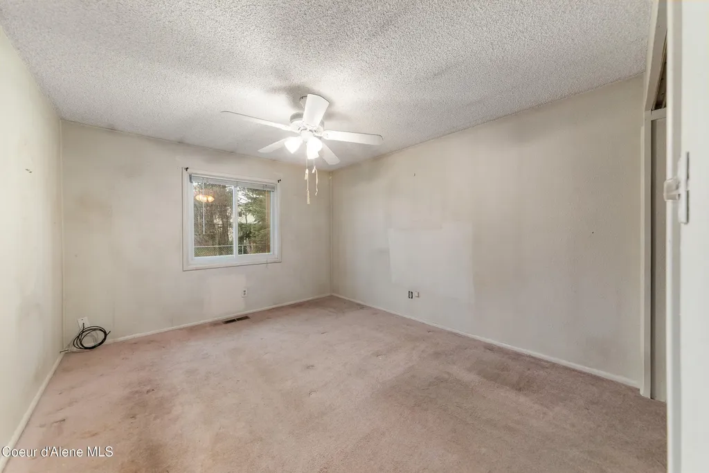 921 Ruth Ave Avenue Sandpoint ID 83864