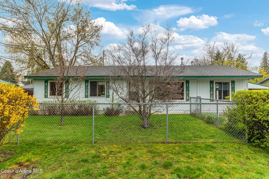 921 Ruth Ave Avenue Sandpoint ID 83864