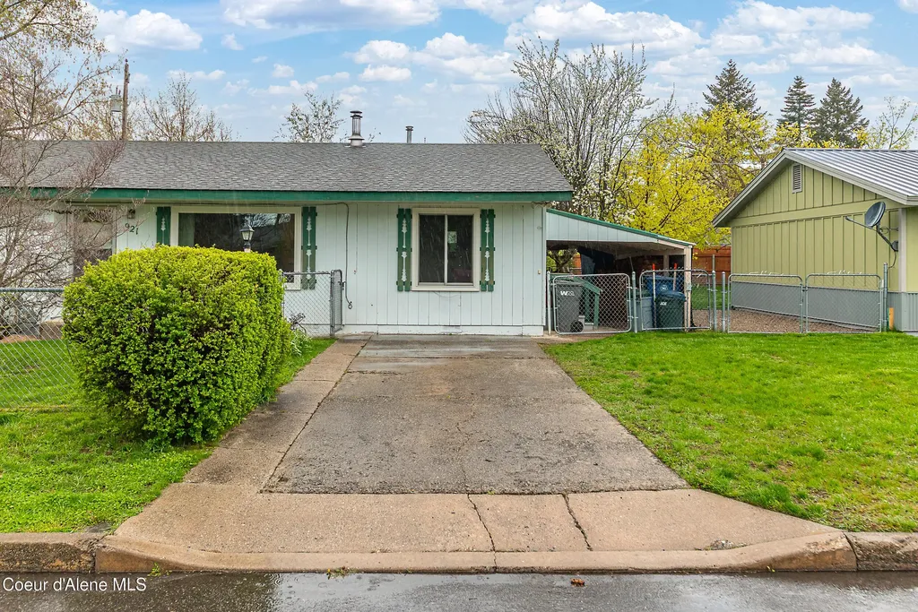 921 Ruth Ave Avenue Sandpoint ID 83864