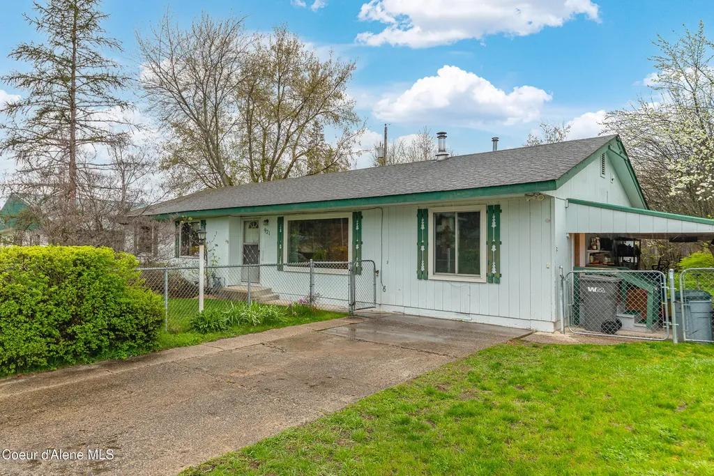 921 Ruth Ave Avenue Sandpoint ID 83864
