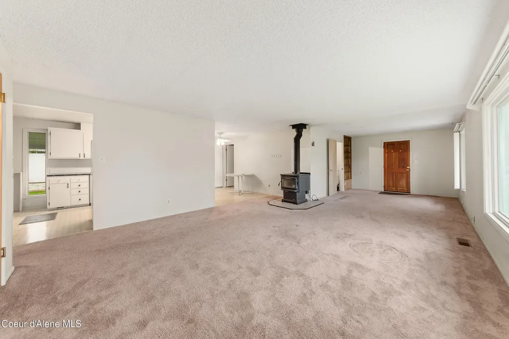 921 Ruth Ave Avenue Sandpoint ID 83864