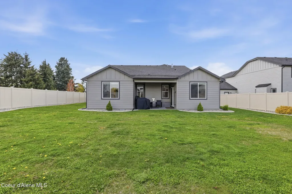 4495 N May Ella Loop Post Falls ID 83854