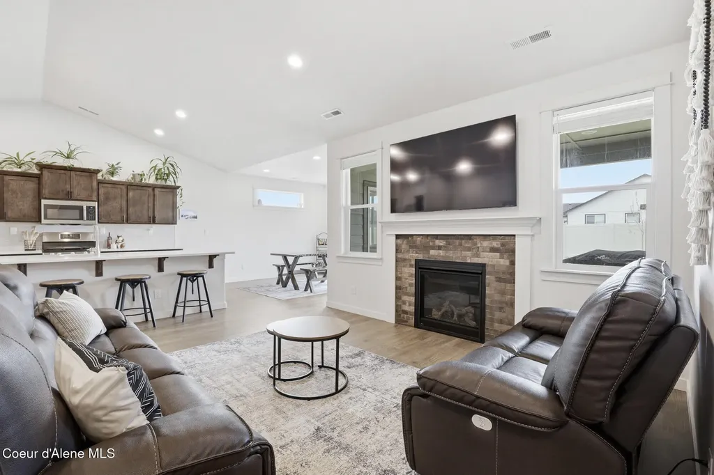 4495 N May Ella Loop Post Falls ID 83854